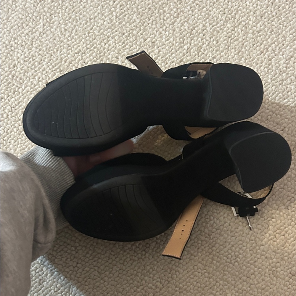 Xappeal Black Women's Sandals - Picture 3 of 4